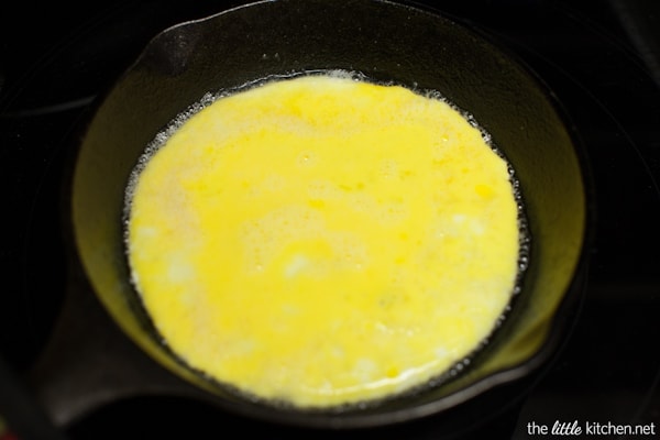 Bacon Gouda Breakfast Sandwich from thelittlekitchen.net Bacon Gouda Breakfast Sandwich from thelittlekitchen.net