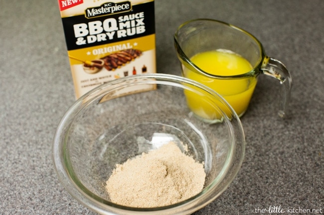 BBQ Chicken Flatbread Pizzas from thelittlekitchen.net BBQ Chicken Flatbread Pizzas from thelittlekitchen.net