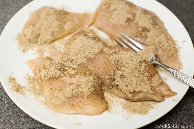 BBQ Chicken Flatbread Pizzas from thelittlekitchen.net BBQ Chicken Flatbread Pizzas from thelittlekitchen.net