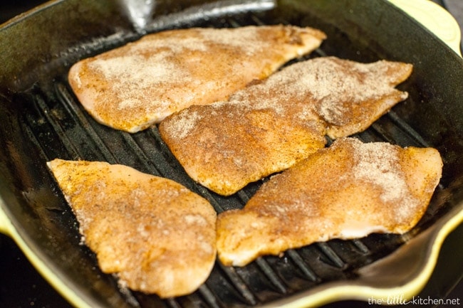 BBQ Chicken Flatbread Pizzas from thelittlekitchen.net BBQ Chicken Flatbread Pizzas from thelittlekitchen.net