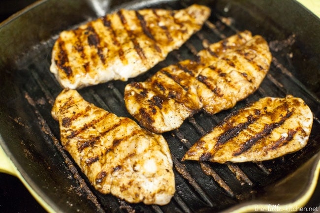 BBQ Chicken Flatbread Pizzas from thelittlekitchen.net BBQ Chicken Flatbread Pizzas from thelittlekitchen.net