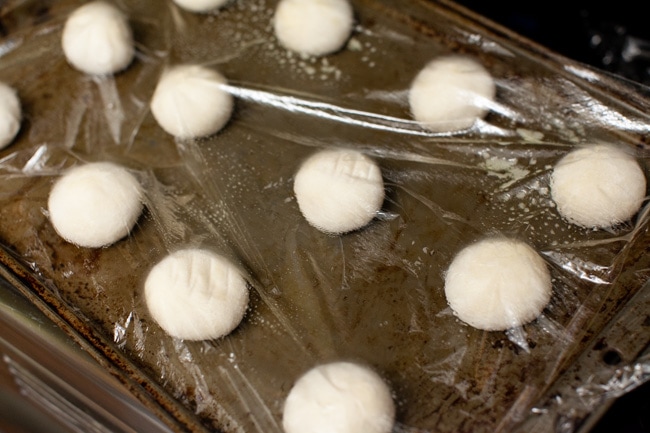 Cheddar Cheese Cloverleaf Rolls from thelittlekitchen.net Cheddar Cheese Cloverleaf Rolls from thelittlekitchen.net