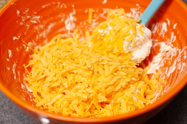 Cheese Ball Recipe from thelittlekitchen.net Cheese Ball Recipe from thelittlekitchen.net