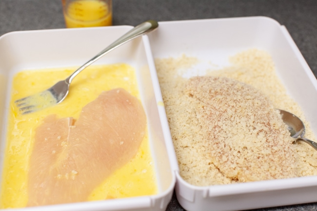 Chicken Spinach Salad with Orange-Ginger Dressing from thelittlekitchen.net Chicken Spinach Salad with Orange-Ginger Dressing from thelittlekitchen.net