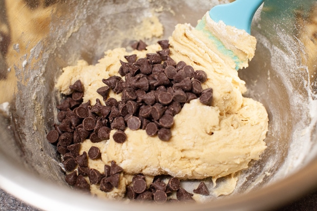 Chocolate Chip Cookie Cake from thelittlekitchen.net Chocolate Chip Cookie Cake from thelittlekitchen.net