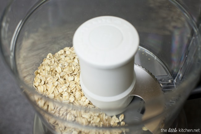 DoubleTree Hotel Chocolate Chip Cookies thelittlekitchen.net DoubleTree Hotel Chocolate Chip Cookies thelittlekitchen.net