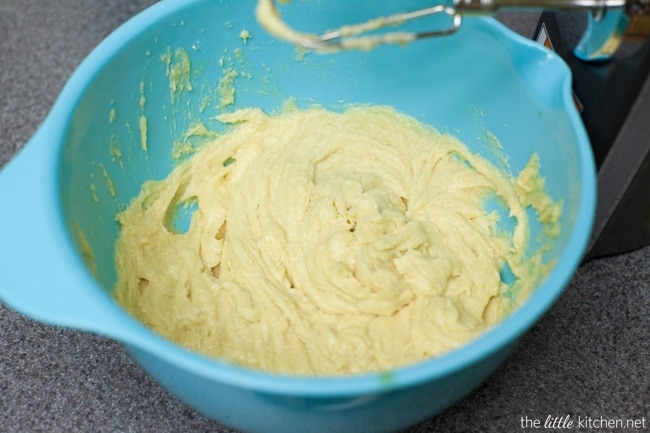 DoubleTree Hotel Chocolate Chip Cookies thelittlekitchen.net DoubleTree Hotel Chocolate Chip Cookies thelittlekitchen.net