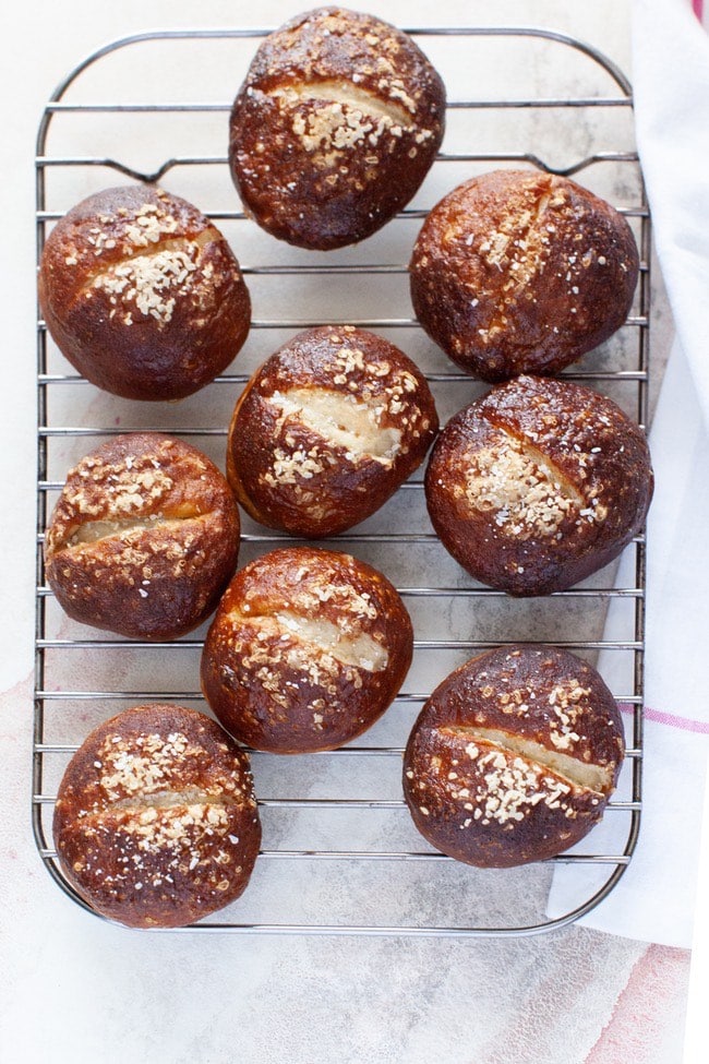 Pretzel Slider Rolls from thelittlekitchen.net Pretzel Slider Rolls from thelittlekitchen.net