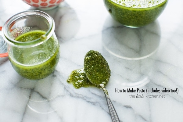 How to Make Pesto from thelittlekitchen.net How to Make Pesto from thelittlekitchen.net