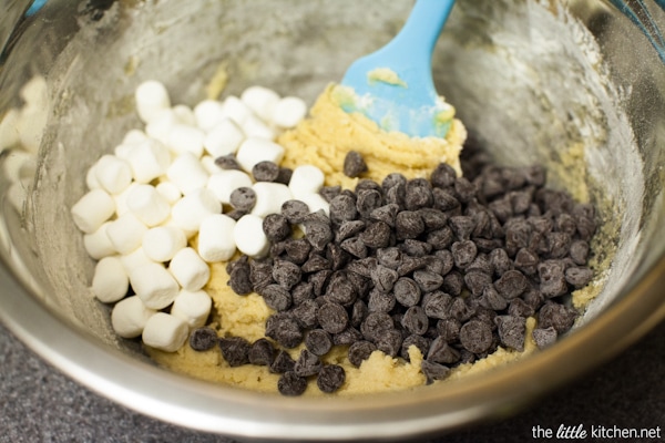 Peanut Butter S'mores Cookie Bars from thelittlekitchen.net Peanut Butter S'mores Cookie Bars from thelittlekitchen.net