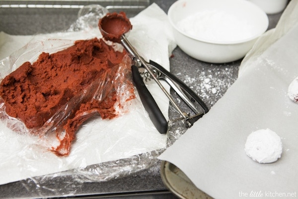 Red Velvet Cream Cheese Crinkle Cookies from thelittlekitchen.net Red Velvet Cream Cheese Crinkle Cookies from thelittlekitchen.net