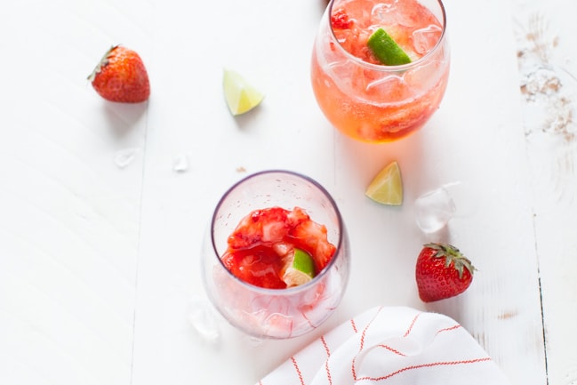 strawberry gin and tonic thelittlekitchen.net strawberry gin and tonic thelittlekitchen.net