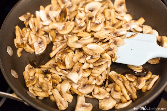 Tomato and Cheese Omelette Muffins from thelittlekitchen.net Tomato and Cheese Omelette Muffins from thelittlekitchen.net