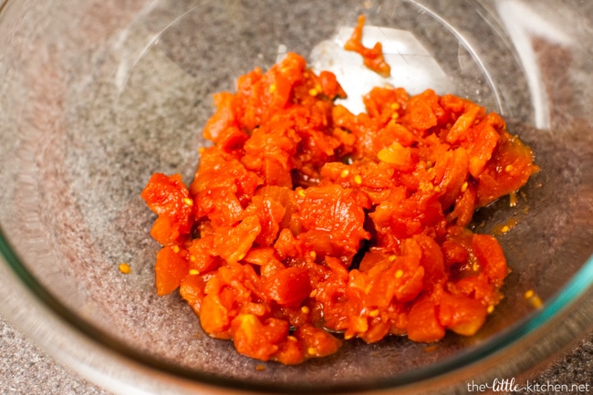 Tomato and Cheese Omelette Muffins from thelittlekitchen.net Tomato and Cheese Omelette Muffins from thelittlekitchen.net