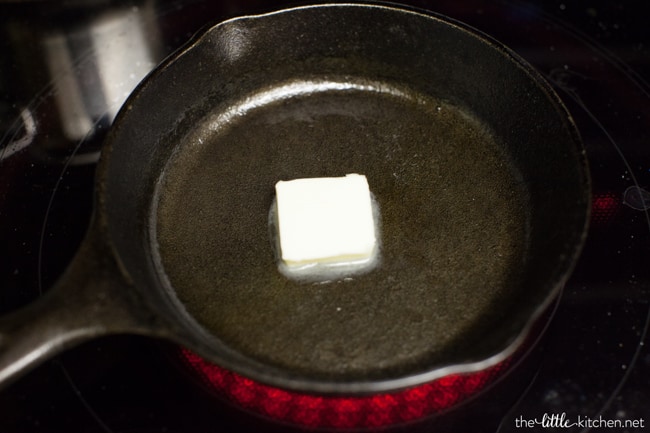 Totchos with a fried egg on top! from thelittlekitchen.net Totchos with a fried egg on top! from thelittlekitchen.net