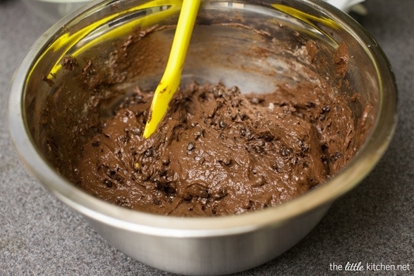 Triple Chocolate Cupcakes with Pink & Chocolate Swirled Frosting from thelittlekitchen.net Triple Chocolate Cupcakes with Pink & Chocolate Swirled Frosting from thelittlekitchen.net