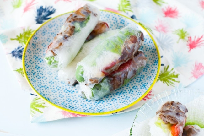 Vietnamese Spring Rolls with Grilled Lemongrass Beef from thelittlekitchen.net Vietnamese Spring Rolls with Grilled Lemongrass Beef from thelittlekitchen.net