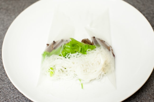 Vietnamese Spring Rolls with Grilled Lemongrass Beef from thelittlekitchen.net Vietnamese Spring Rolls with Grilled Lemongrass Beef from thelittlekitchen.net